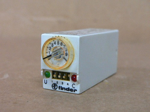 Finder timer 10a 250v - 85.32,